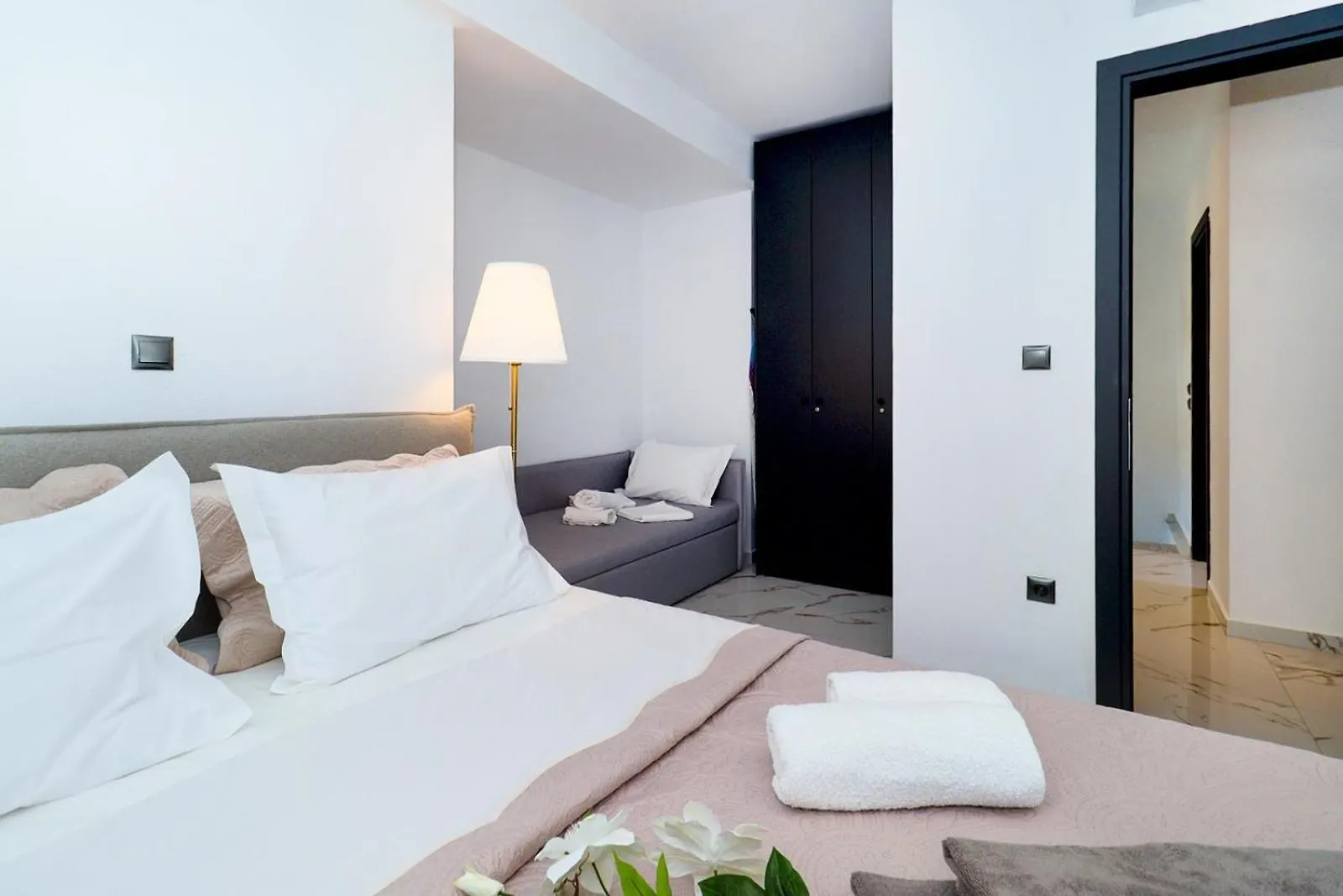 Villa Glaroi 2 Pefkochori 0*,